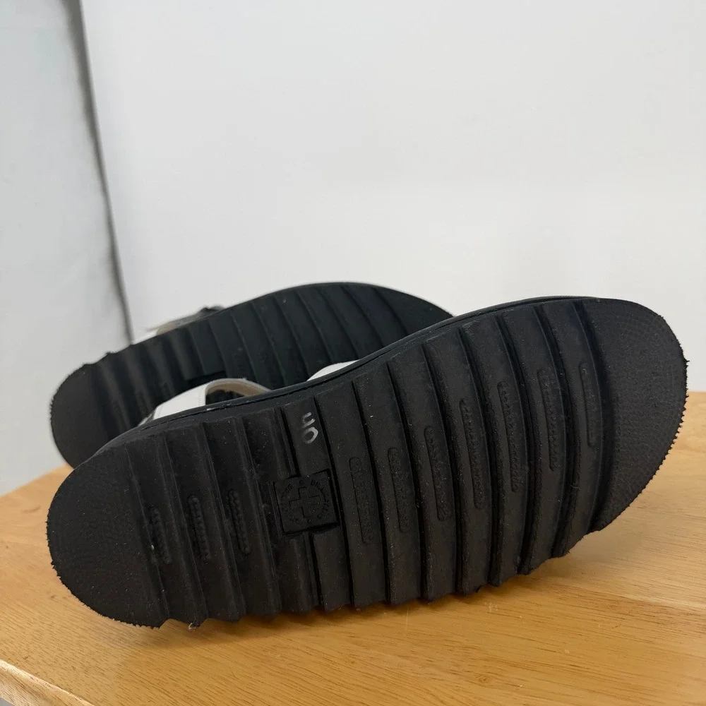 Dr. Martens measurements heel